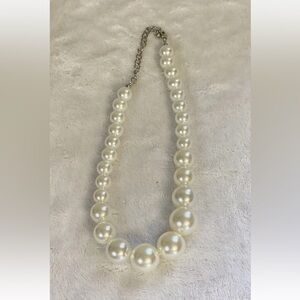 Elegant White Pearl Necklace